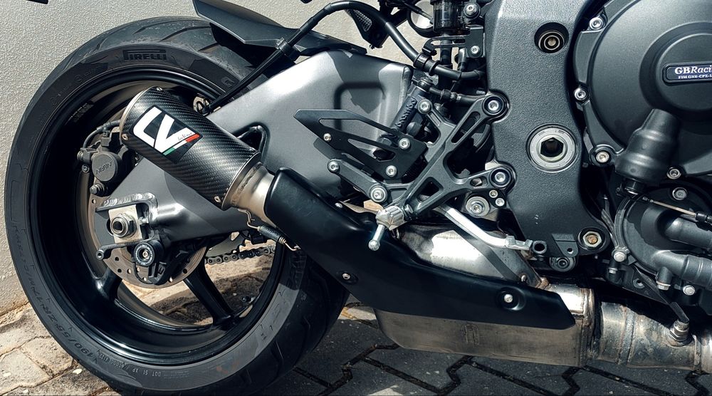 Ponteira Leo vince Corsa carbono Yamaha MT-10