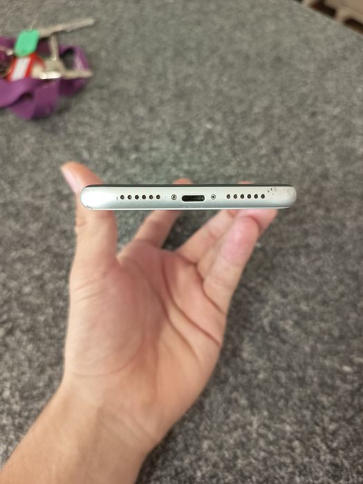 Iphone XR branco 64 gb