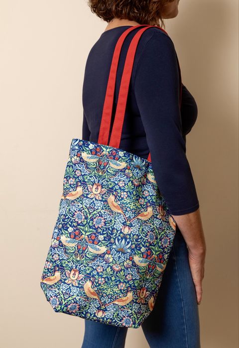 Сумка-тоут-шопер V&A William Morris Strawberry Thief Organic Cotton Tote Bag