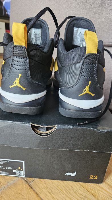 Jordan Stay loyal 3 tam42.5