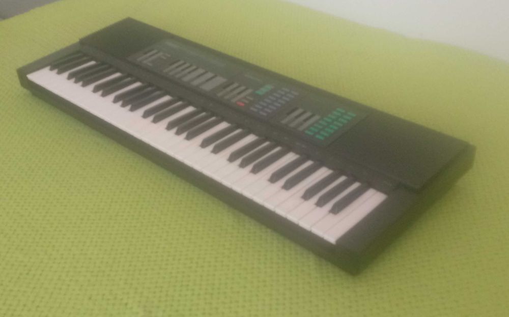 Keyboard Yamaha PSR-32, pianino, 5 oktaw