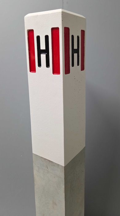 Hydrant- Słupek betonowy- znak informacyjny 15x15x100 cm