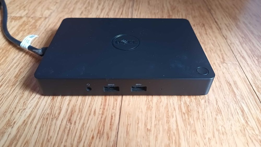 Stacja dokująca DELL WD15 - uszkodzony kabel USB-C