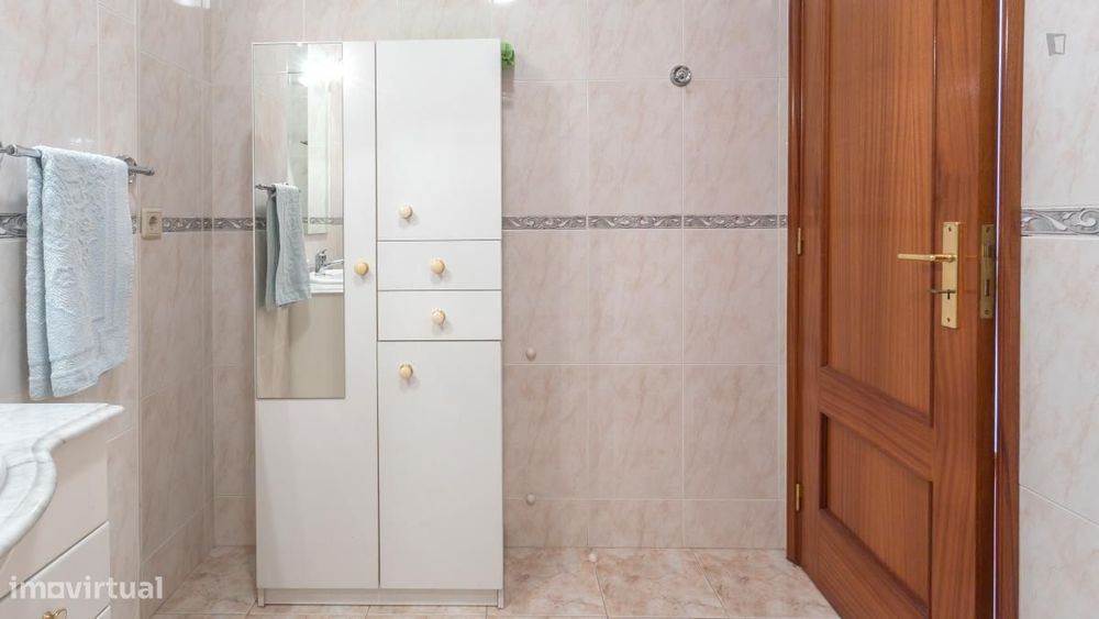 Apartamento com 2 quartos - localizado em Madalena Porto