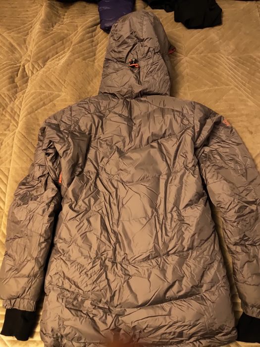 Kurtka puchowa damska ocieplana odblaskową bergans