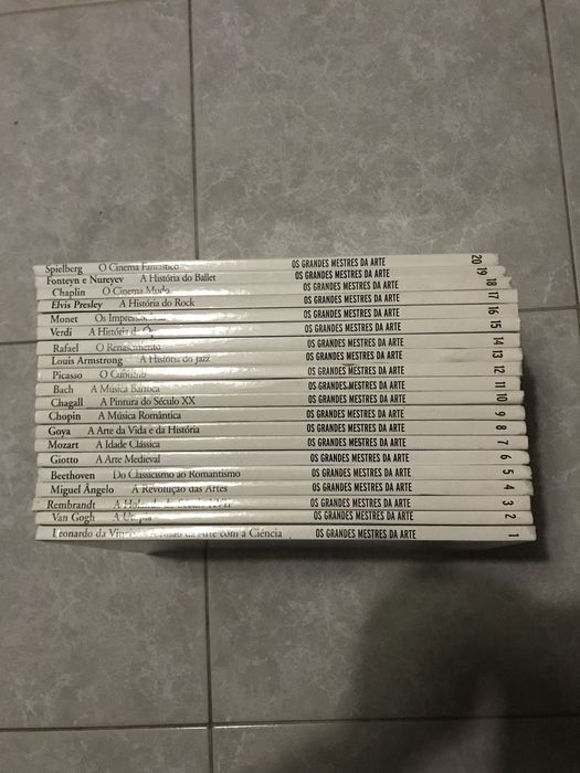 Colecão de livros os grandes mestres da arte.