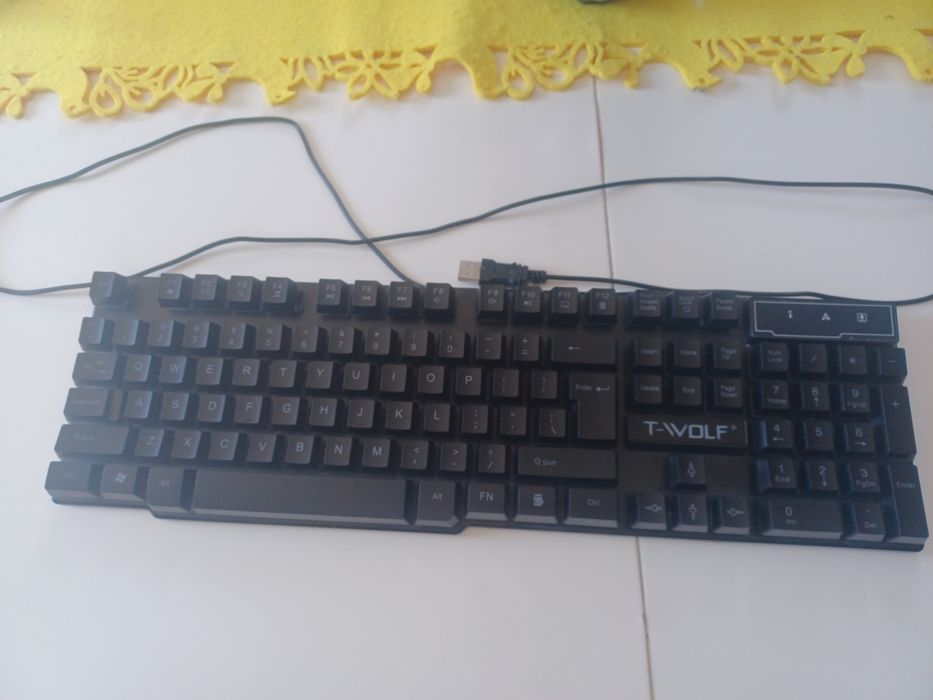 Klawiatura gamingowa z podświetleniem firmy T-WOLF