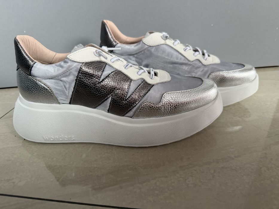Wonders sneakersy nowe srebrne