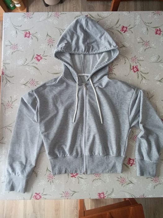 Komplet top, spódnica, bluza s