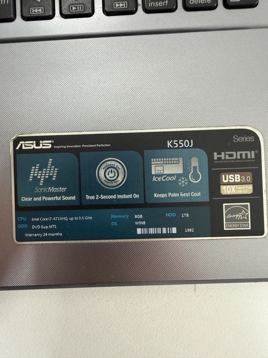 ASUS K550J - Portátil