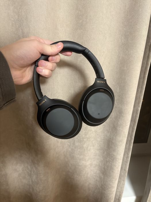 Навушники Sony WH-1000XM4