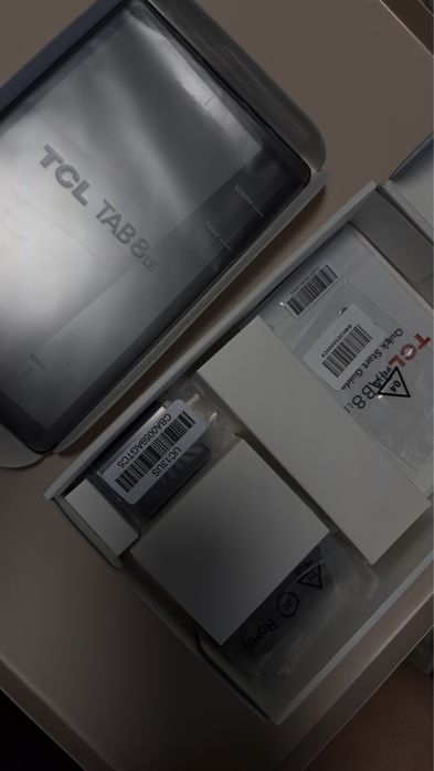 Новий планшет tcl android андроід