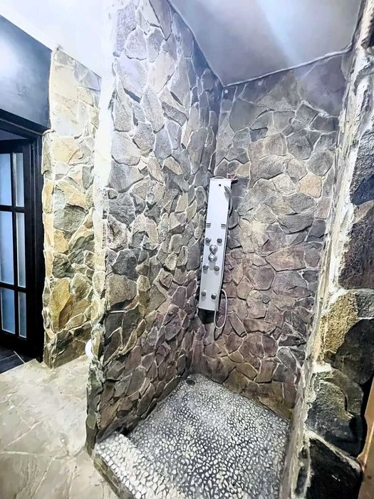 Продаж сучасного будинку з каміном — вул. Зварицька, Дрогобич