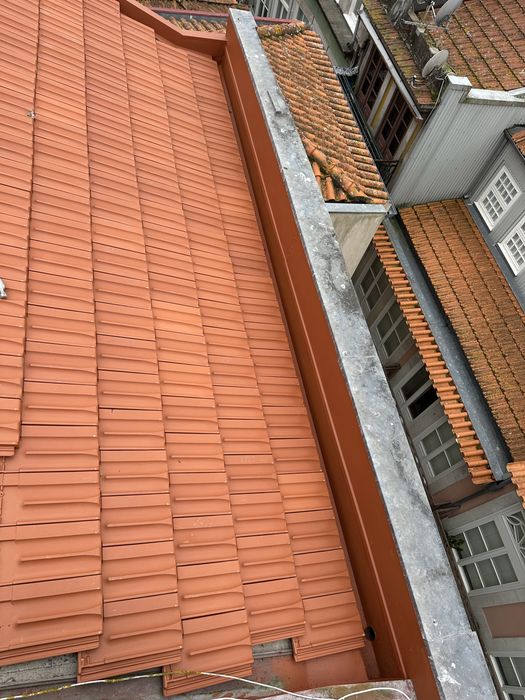 Empresa especializada em telhados.