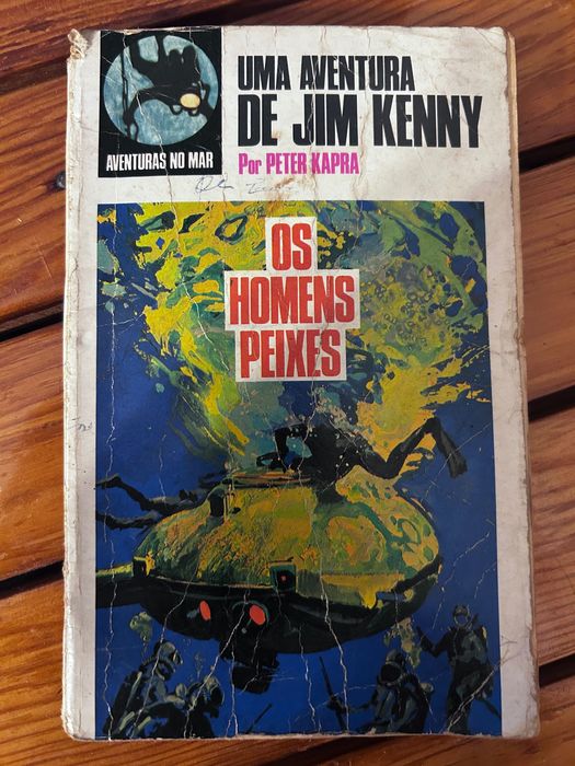 Vários livros antigos