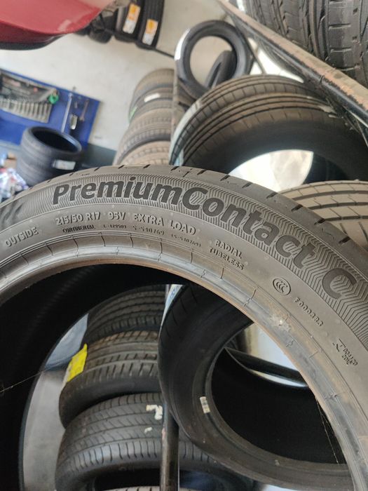 Pneus 215 50 R17 continental novos
