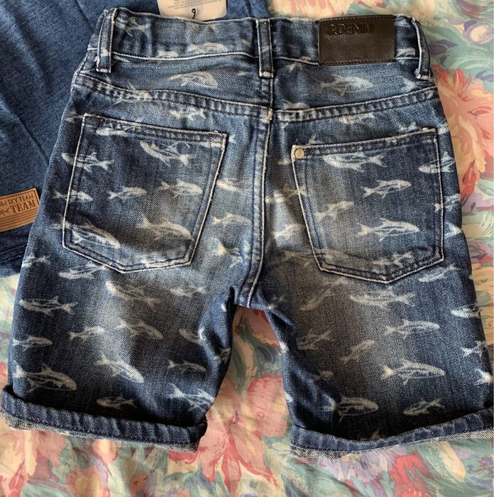 Шорти джинсові H&M акули 110 см
