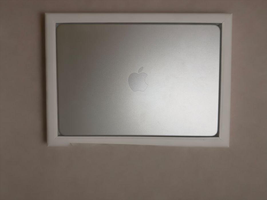 MacBook Neo A3404 Recondicionado (8GB RAM / 256GB)
