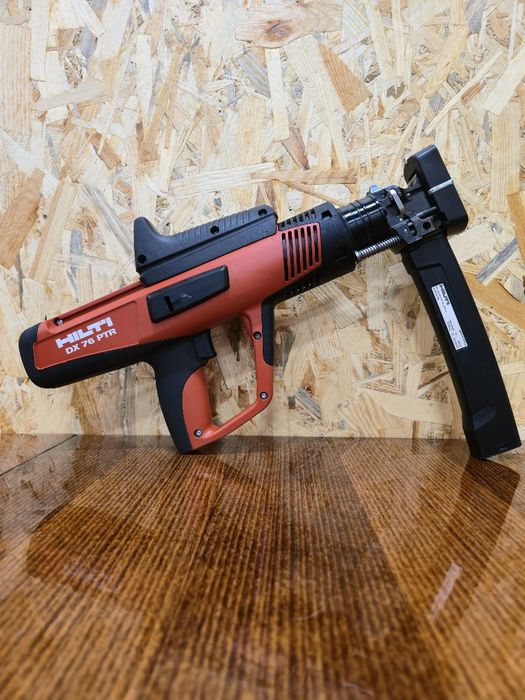 Пороховий монтажний пістолет HILTI DX 76 PTR
