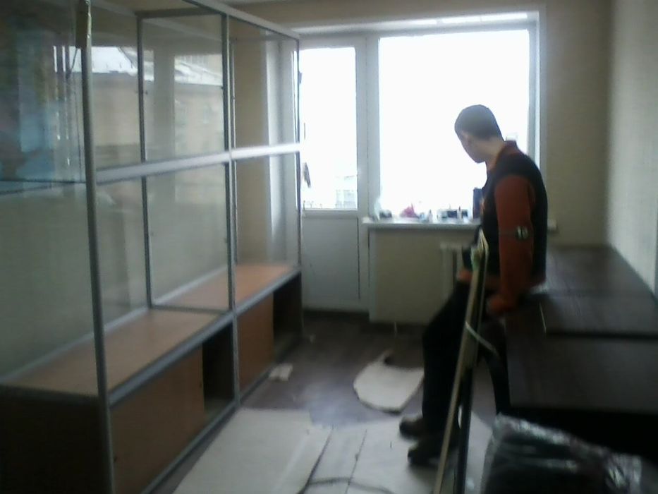 Продам стелаж скляний