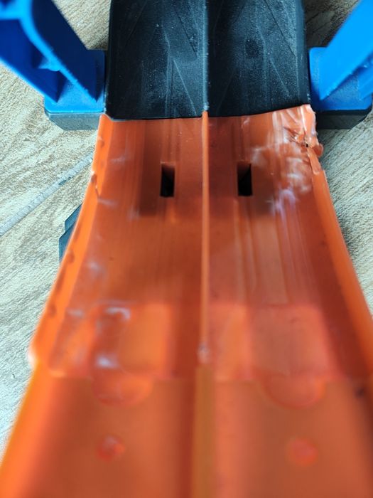 Zestaw garaż i skocznia Hot Wheels, autka