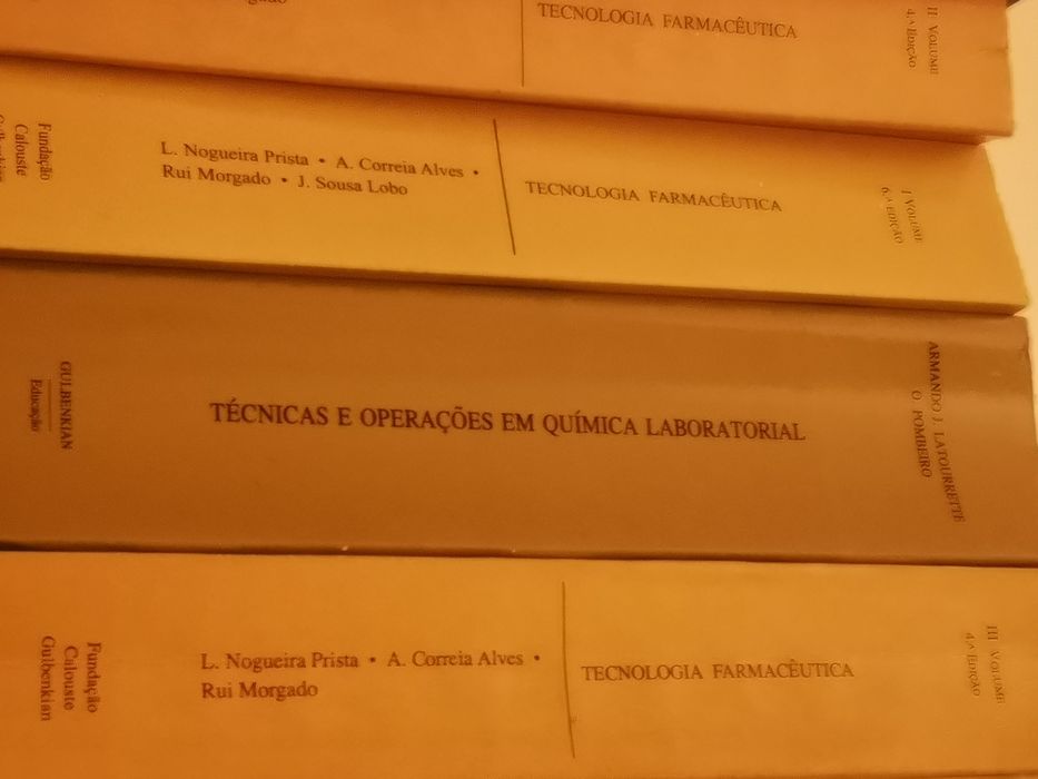 Vendo livros técnicos química, dermatologia, fisiologia, farmácia...