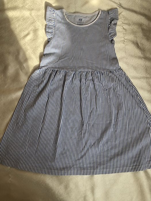 Сукня для дівчинки