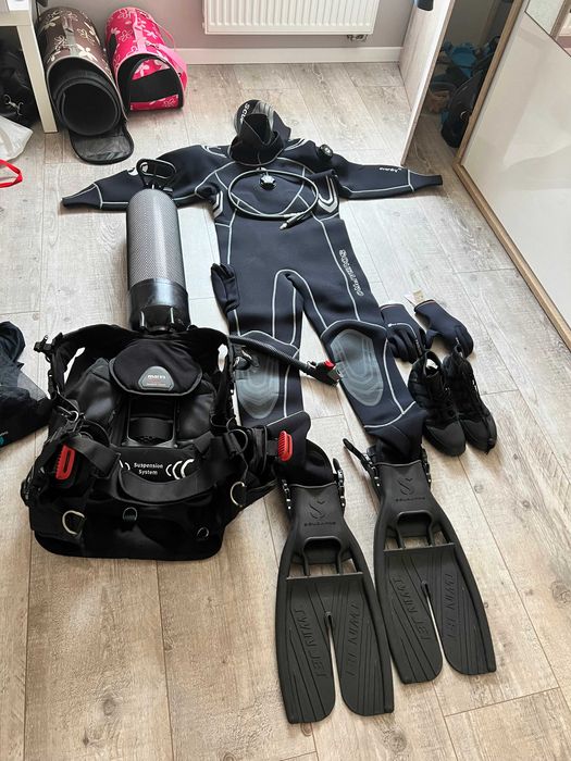 Suchy skafander (suchar, suchacz) + akcesoria