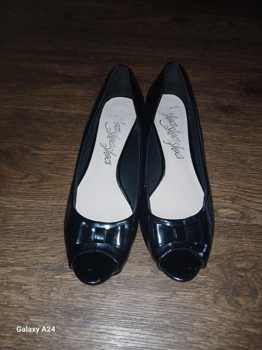 Туфлі лакові недорого