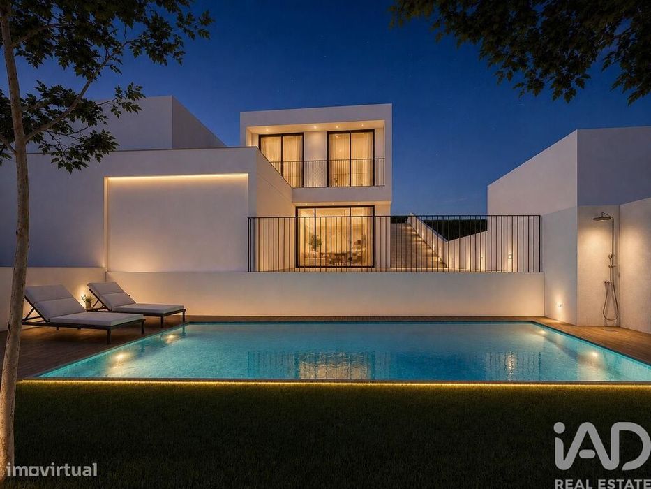 Casa / Villa T3 em Freixo de Cima e de Baixo de 221,00 m2