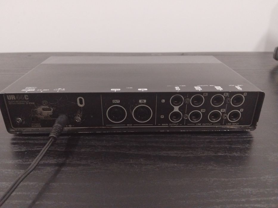 Interface de Audio Yamaha ur44c + Sennheiser HD200PRO