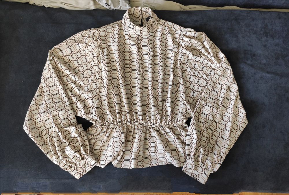 Koszula galowa S w wzorki