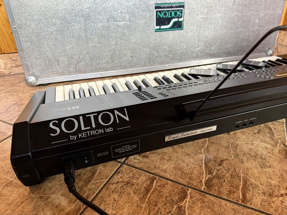 Keyboard organy Solton MS5 case podnutnik karty pamięci