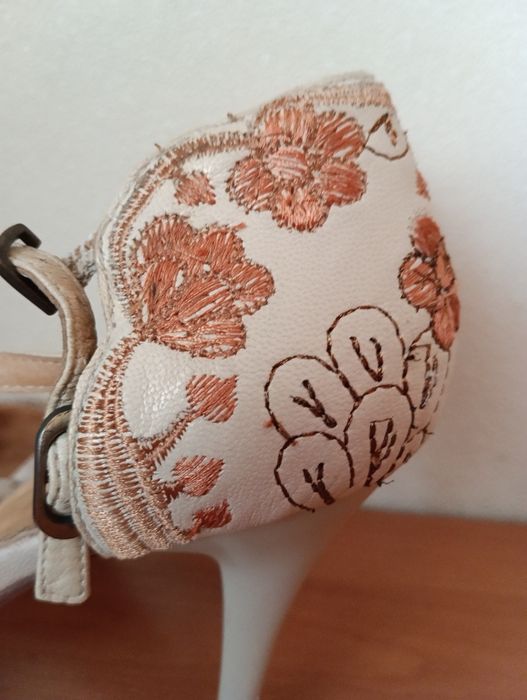 Туфлі вживані в гарному стані