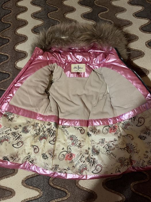 Курточка для дівчинки 116р