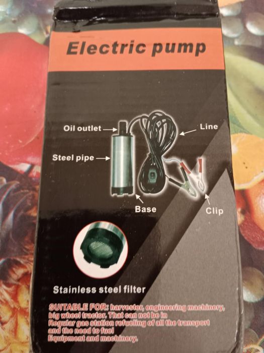 Pompa 12v,  uniwersalna.