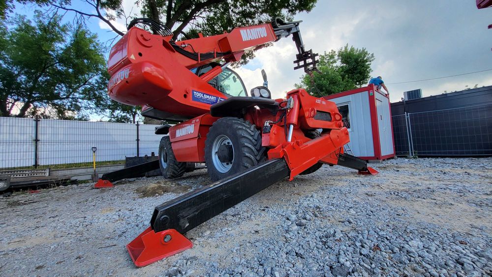 Ładowarka teleskopowa wynajem Manitou Manitka usługa operator przewóz