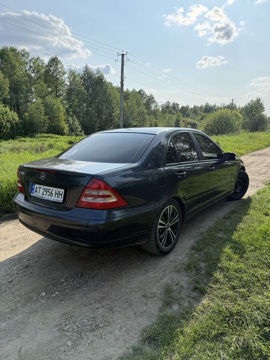 Продам Mercedes w203 c200