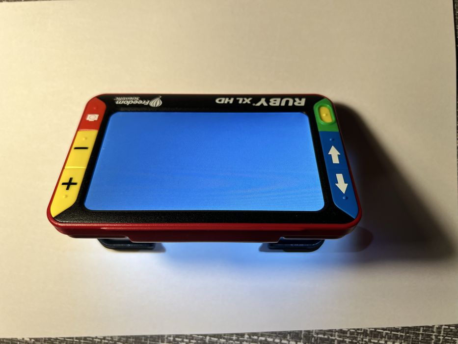 Lupa elektroniczna RUBY XL HD amerykanskiej firmy Freedom