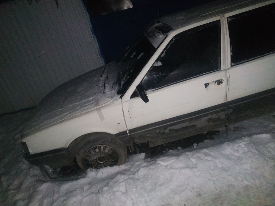 Продам авто,Рено 21,на ходу,торг присутний,возли капота