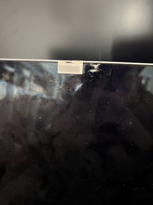 Macbook pro uszkodzonu