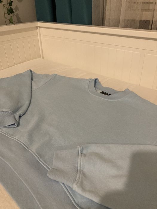 krótka bluza bershka