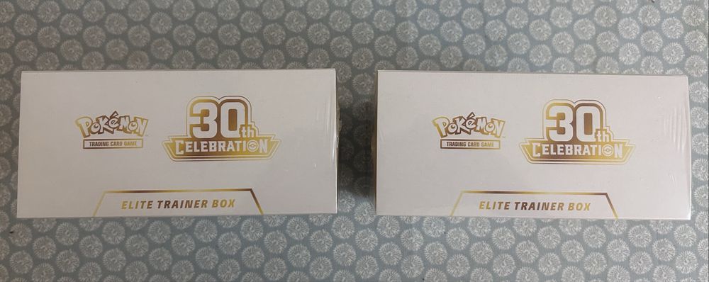 Pokémon - 30th celebrations Elite trainer box