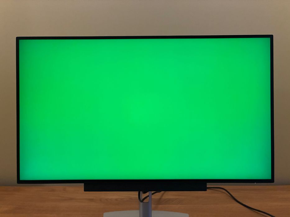 Dell UltraSharp U2722DE 27" USB-C Hub + Soundbar
