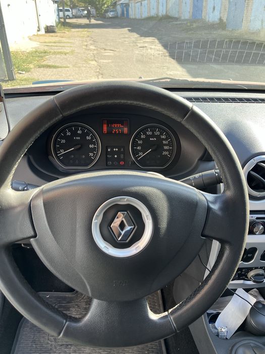 Renault sandero stepway 1.6 бензин