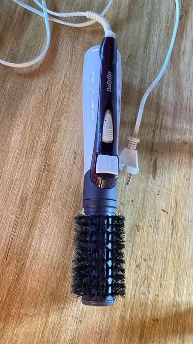 Escova modeladora babyliss