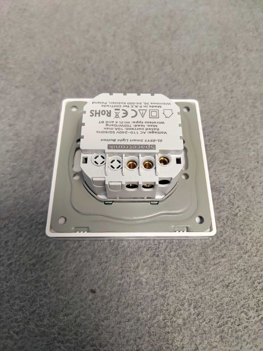 Inteligentny włącznik światła Tuya WiFi (SL-ES11) – Stan Idealny