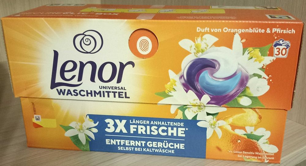 Kapsułki do prania Lenor Universal 30szt Kwiat Pomarańczy i Brzoskwini