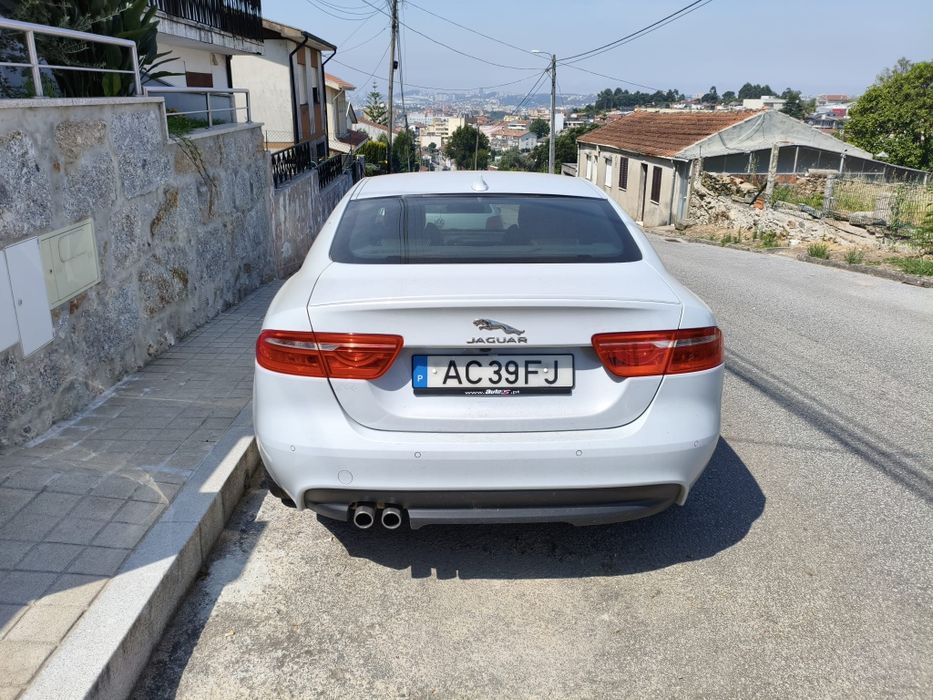 Jaguar XE R Sport 2015 - 153 mil km