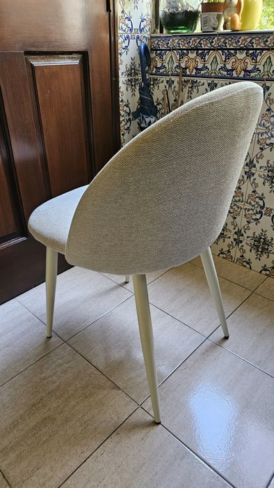 Quatro cadeiras da marca Sklum Kana